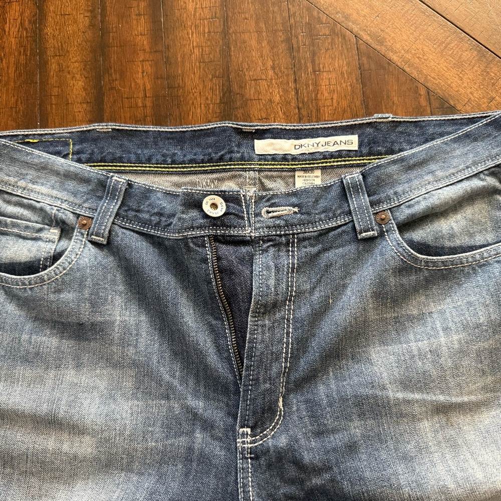 Vintage Y2K Men's DKNY SOHO Relaxed Straight Blue Jeans 38x30"